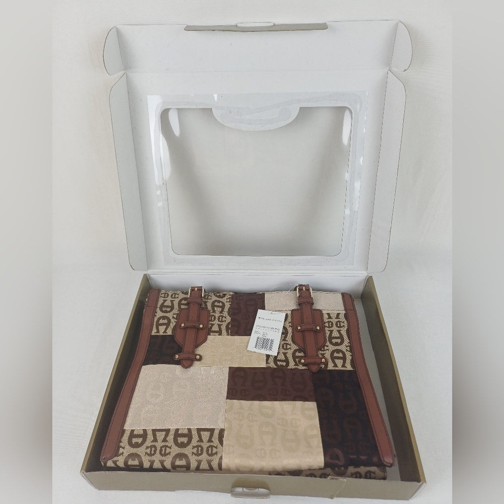 Etienne Aigner NIB  Vintage Tote Bag Key Ring Cream Brown